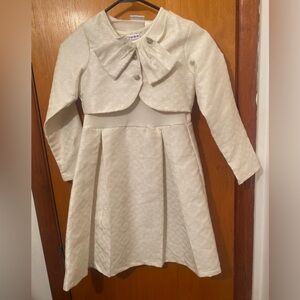 Off white gentle used. Wore only once